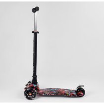 Дитячий смокат MAXI Best Scooter Супер Герої 4 колеса PU, світло, трубка керма алюміній, d коліс 12 см