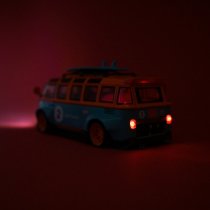 Машина металева Автопром Volkswagen T1 Bus, 2 кольори, масштаб 1:32, світло, звук, двері відчиняються, 19,5-9-9 см